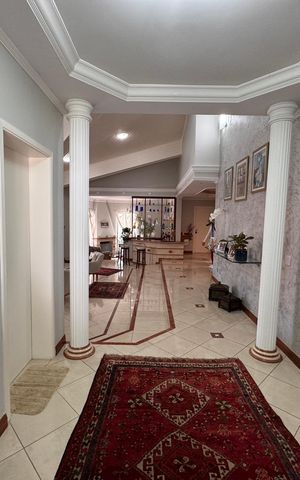 Casa de condomínio para alugar com 1200m², 3 quartos e 4 vagas