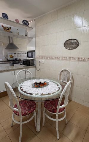 Casa de condomínio para alugar com 1200m², 3 quartos e 4 vagas
