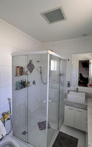 Casa de condomínio para alugar com 1200m², 3 quartos e 4 vagas