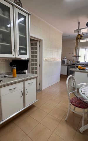 Casa de condomínio para alugar com 1200m², 3 quartos e 4 vagas