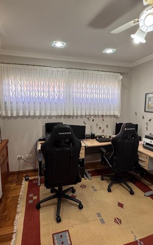 Casa de condomínio para alugar com 1200m², 3 quartos e 4 vagas