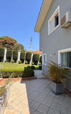 Casa de condomínio para alugar com 1200m², 3 quartos e 4 vagas