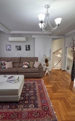 Casa de condomínio para alugar com 1200m², 3 quartos e 4 vagas