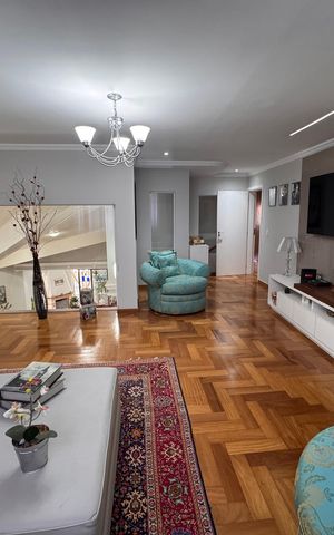 Casa de condomínio para alugar com 1200m², 3 quartos e 4 vagas