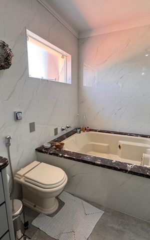 Casa de condomínio para alugar com 1200m², 3 quartos e 4 vagas