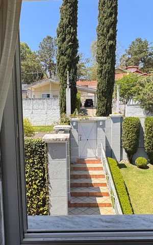 Casa de condomínio para alugar com 1200m², 3 quartos e 4 vagas