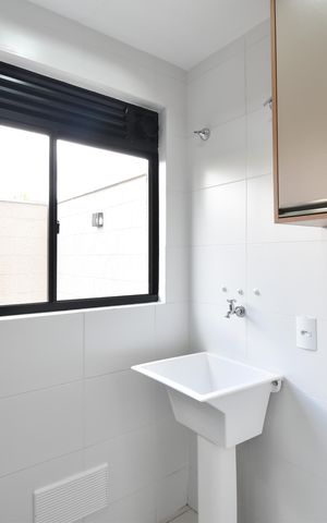 Apartamento para alugar com 77m², 2 quartos e 1 vagaÁrea de Serviço