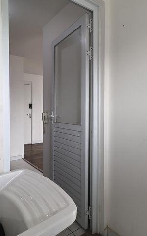 Apartamento à venda com 68m², 2 quartos e 1 vaga Apartamento à venda com 68m², 2 quartos e 1 vagaLavanderia