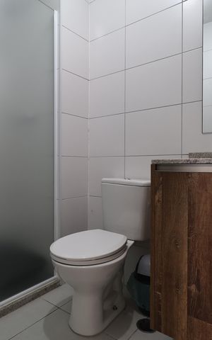 Apartamento à venda com 68m², 2 quartos e 1 vaga Apartamento à venda com 68m², 2 quartos e 1 vagaBanheiro