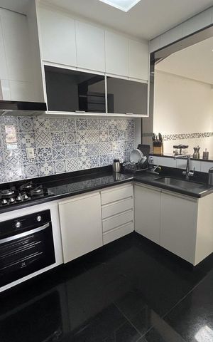 Casa à venda com 400m², 3 quartos e 6 vagas Casa à venda com 400m², 3 quartos e 6 vagasCozinha