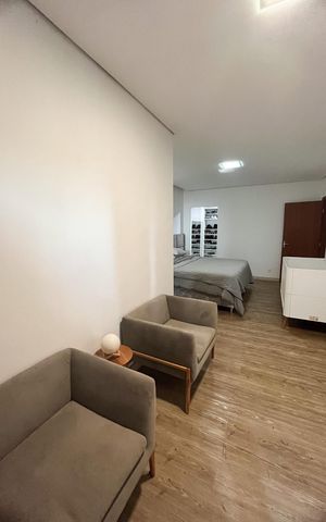 Casa à venda com 400m², 3 quartos e 6 vagas Casa à venda com 400m², 3 quartos e 6 vagasQuarto