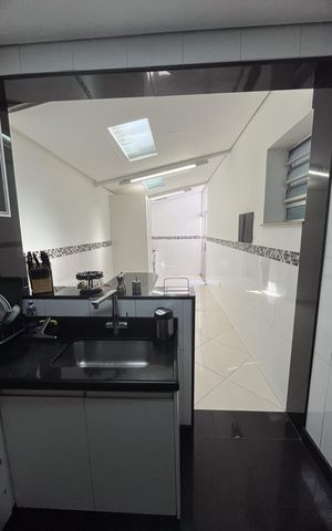 Casa à venda com 400m², 3 quartos e 6 vagas Casa à venda com 400m², 3 quartos e 6 vagasCozinha