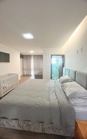 Casa à venda com 400m², 3 quartos e 6 vagas Casa à venda com 400m², 3 quartos e 6 vagasQuarto