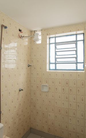 Casa para alugar com 53m², 1 quarto e 1 vaga Casa para alugar com 53m², 1 quarto e 1 vagaBanheiro