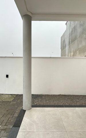 Casa para alugar com 92m², 2 quartos e 1 vaga Casa para alugar com 92m², 2 quartos e 1 vagaÁrea de Serviço