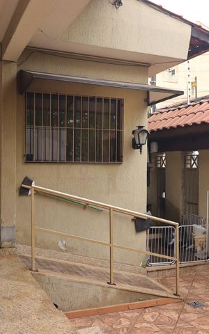 Casa à venda com 148m², 2 quartos e 2 vagasQuintal