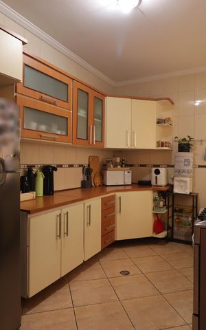 Casa à venda com 148m², 2 quartos e 2 vagasCozinha