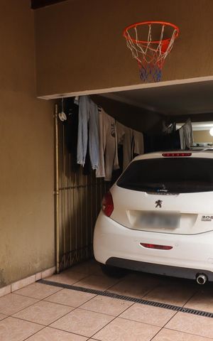 Casa à venda com 148m², 2 quartos e 2 vagasGaragem