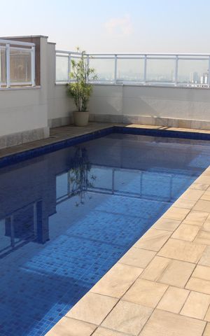 Apartamento para alugar com 70m², 2 quartos e 2 vagasÁrea comum - Piscina