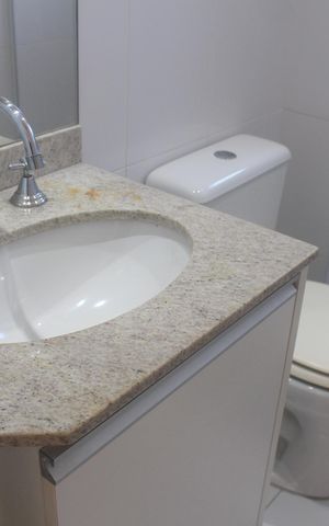 Apartamento para alugar com 70m², 2 quartos e 2 vagasBanheiro da Suíte