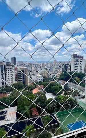 Apartamento para alugar com 340m², 4 quartos e 3 vagasVista