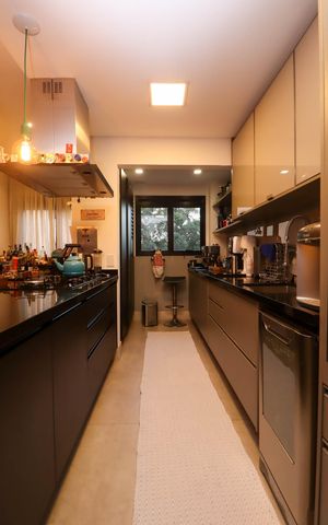 Apartamento à venda com 200m², 3 quartos e 5 vagas Apartamento à venda com 200m², 3 quartos e 5 vagasCozinha
