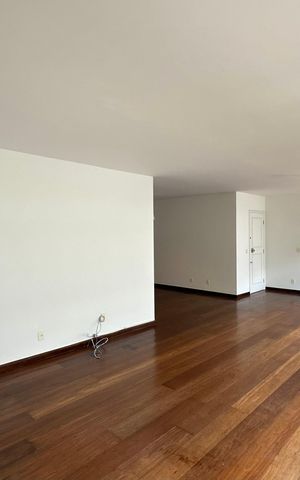 Apartamento para alugar com 133m², 2 quartos e 1 vaga