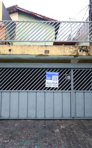 Casa para alugar com 70m², 2 quartos e 1 vagaFachada