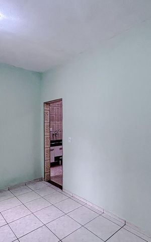 Casa para alugar com 75m², 2 quartos e sem vagaSala