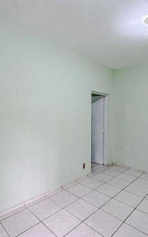 Casa para alugar com 75m², 2 quartos e sem vagaSala