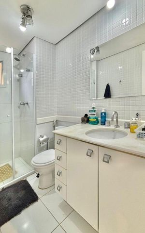 Apartamento à venda com 126m², 3 quartos e 2 vagas Apartamento à venda com 126m², 3 quartos e 2 vagasBanheiro