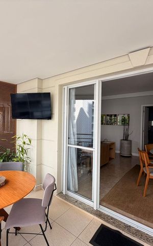 Apartamento à venda com 126m², 3 quartos e 2 vagas Apartamento à venda com 126m², 3 quartos e 2 vagasVaranda