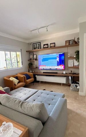 Apartamento à venda com 126m², 3 quartos e 2 vagas Apartamento à venda com 126m², 3 quartos e 2 vagasSala