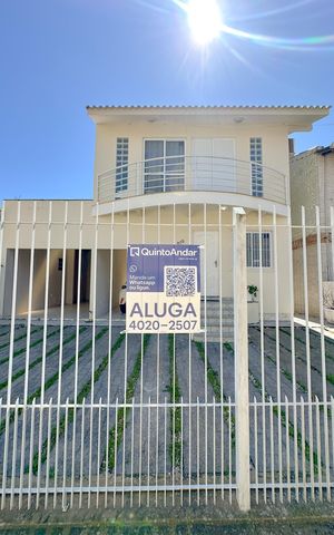 Casa para alugar com 106m², 2 quartos e 2 vagasPlaquinha