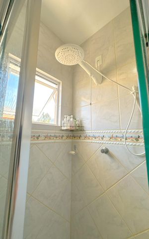 Casa para alugar com 106m², 2 quartos e 2 vagasBanheiro 1