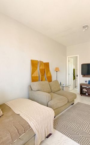 Casa para alugar com 106m², 2 quartos e 2 vagasSala de TV