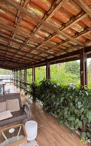 Apartamento à venda com 326m², 3 quartos e 4 vagas Apartamento à venda com 326m², 3 quartos e 4 vagasVaranda