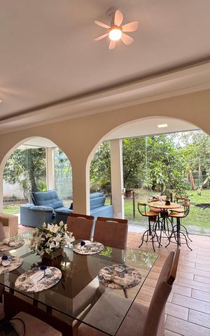 Apartamento à venda com 326m², 3 quartos e 4 vagas Apartamento à venda com 326m², 3 quartos e 4 vagasSala