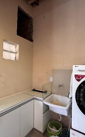 Apartamento à venda com 326m², 3 quartos e 4 vagas Apartamento à venda com 326m², 3 quartos e 4 vagasLavanderia