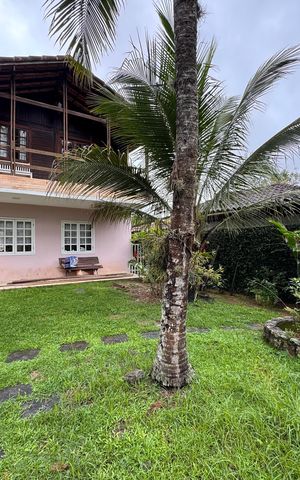 Apartamento à venda com 326m², 3 quartos e 4 vagas Apartamento à venda com 326m², 3 quartos e 4 vagasÁrea externa