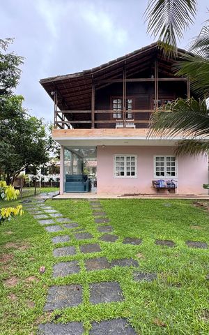 Apartamento à venda com 326m², 3 quartos e 4 vagas Apartamento à venda com 326m², 3 quartos e 4 vagasÁrea externa