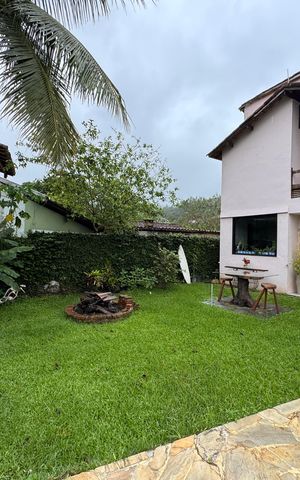 Apartamento à venda com 326m², 3 quartos e 4 vagas Apartamento à venda com 326m², 3 quartos e 4 vagasÁrea externa