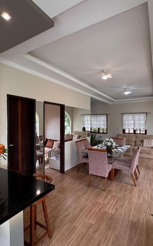 Apartamento à venda com 326m², 3 quartos e 4 vagas Apartamento à venda com 326m², 3 quartos e 4 vagasSala