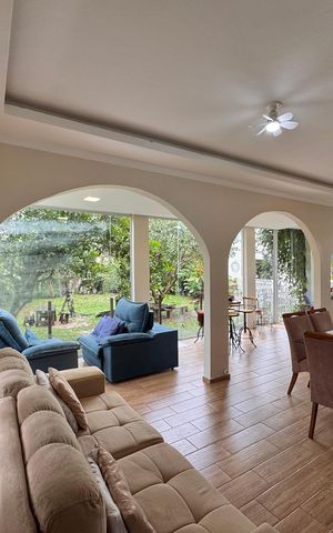 Apartamento à venda com 326m², 3 quartos e 4 vagas Apartamento à venda com 326m², 3 quartos e 4 vagasSala