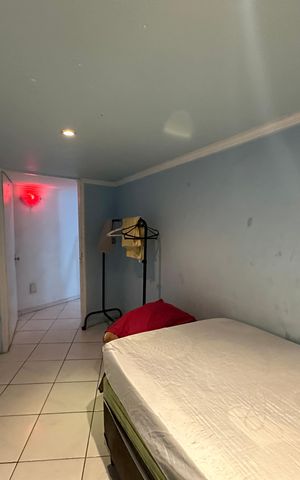 Casa para alugar com 82m², 2 quartos e sem vaga Casa para alugar com 82m², 2 quartos e sem vagaQuarto 1