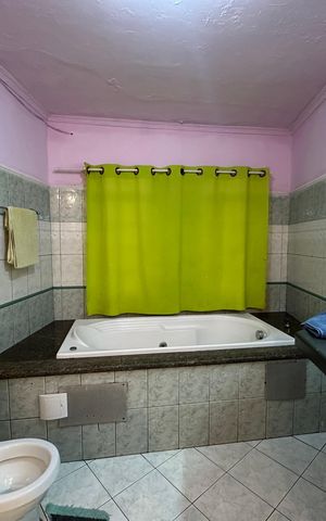Casa para alugar com 82m², 2 quartos e sem vaga Casa para alugar com 82m², 2 quartos e sem vagaBanheiro