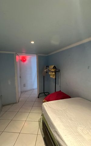 Casa para alugar com 82m², 2 quartos e sem vaga Casa para alugar com 82m², 2 quartos e sem vagaQuarto 1