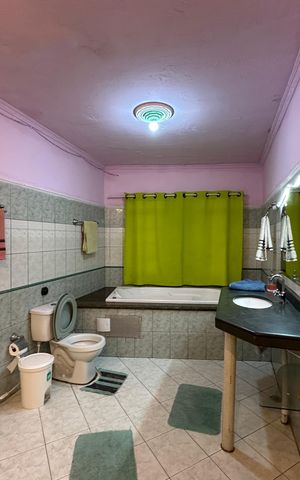 Casa para alugar com 82m², 2 quartos e sem vaga Casa para alugar com 82m², 2 quartos e sem vagaBanheiro