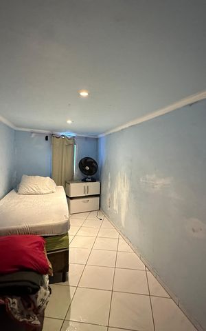 Casa para alugar com 82m², 2 quartos e sem vaga Casa para alugar com 82m², 2 quartos e sem vagaQuarto 1