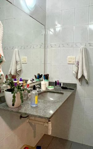 Apartamento à venda com 117m², 3 quartos e 1 vaga Apartamento à venda com 117m², 3 quartos e 1 vagaBanheiro da Suíte
